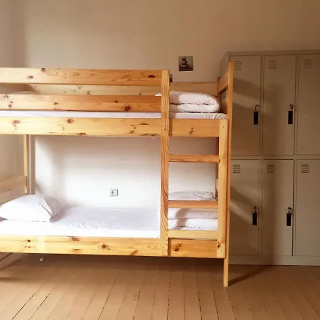 Hotello Hostel *
